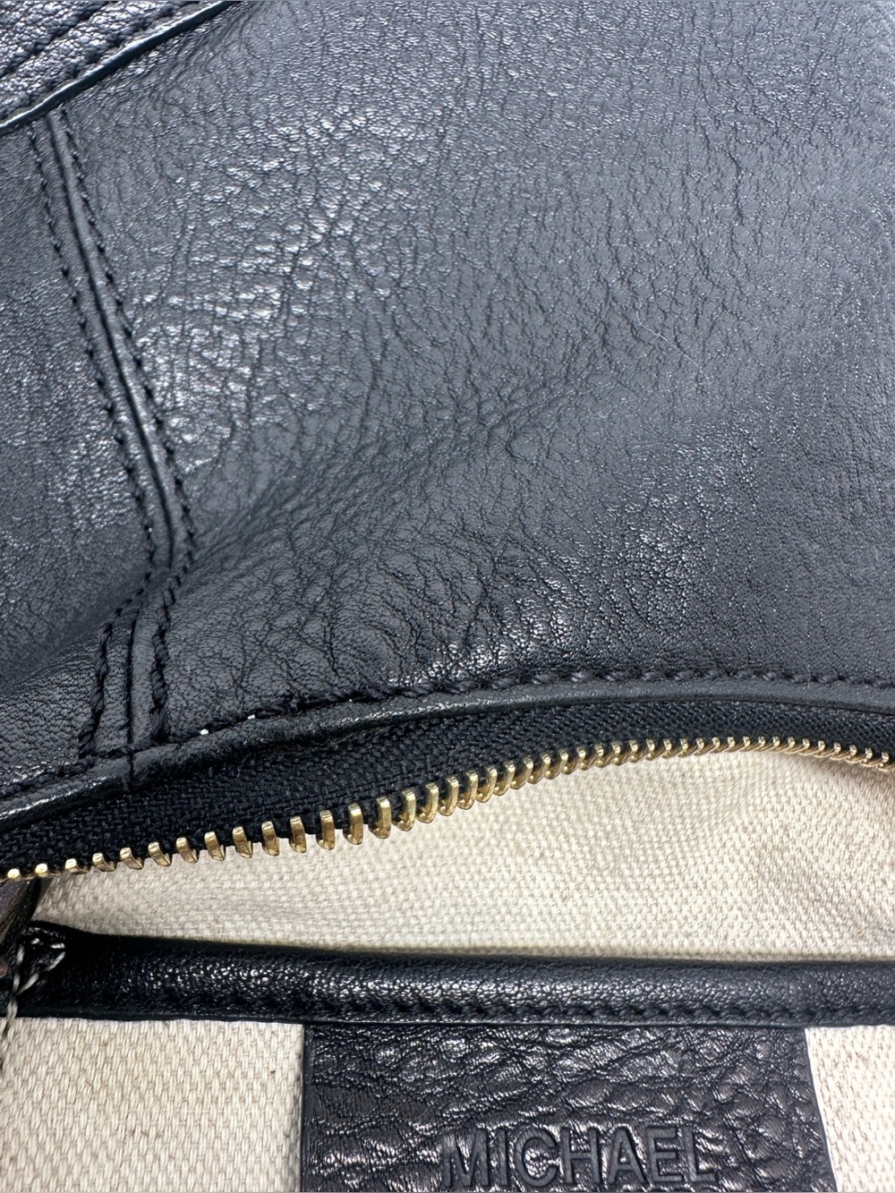 Michael Kors Astor Pebbled Leather Hobo Shoulder Bag Y2K - Picture 12 of 12